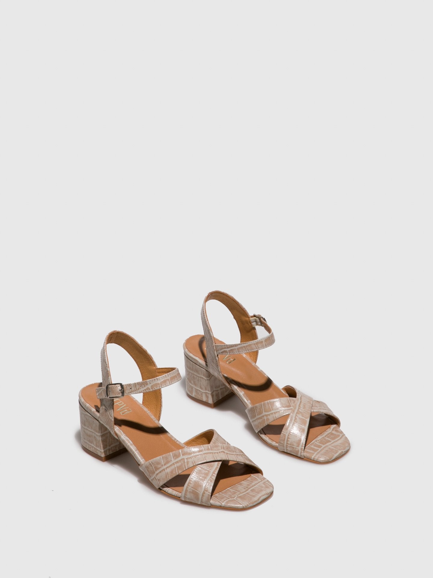 Foreva Sandálias de Salto Grosso em Bege